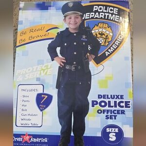 Dress Up America Deluxe Police Officer Costume for Kids - Blue